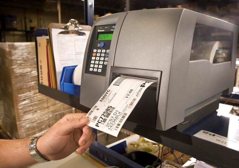 RFID printer printing and encoding RFID labels