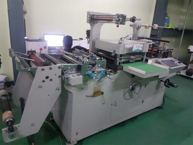 Roll label die-cutting finishing process
