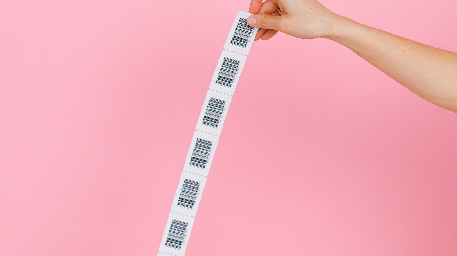 Barcode verification of freshly printed barcode labels held in hand